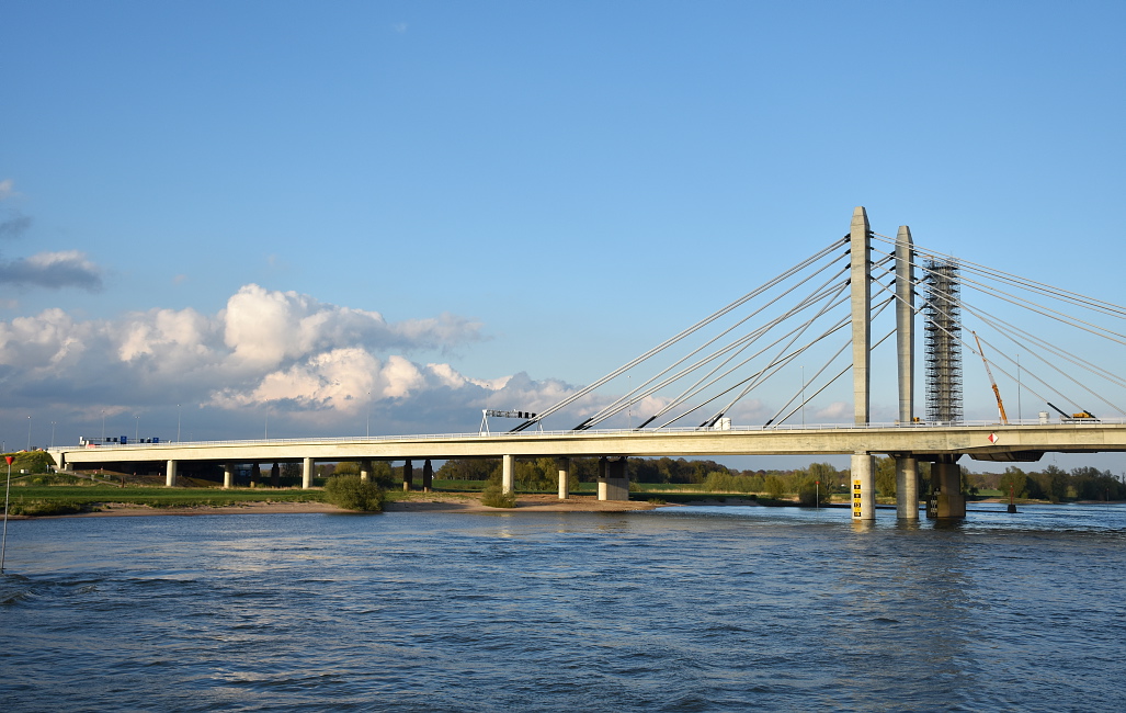  Brücken zwischen Duisburg und Dordrecht